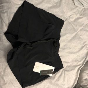 Lululemon spring break away short II